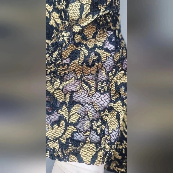 Coldwater Creek Womens Sz Small Gold Black Lace Overlay Floral Surplice Blouse - Picture 5 of 16